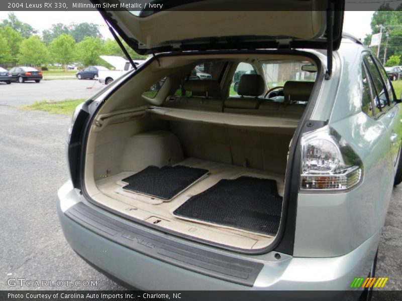 Millinnium Silver Metallic / Ivory 2004 Lexus RX 330