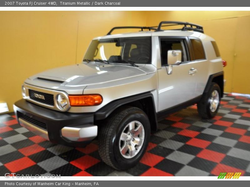 Titanium Metallic / Dark Charcoal 2007 Toyota FJ Cruiser 4WD