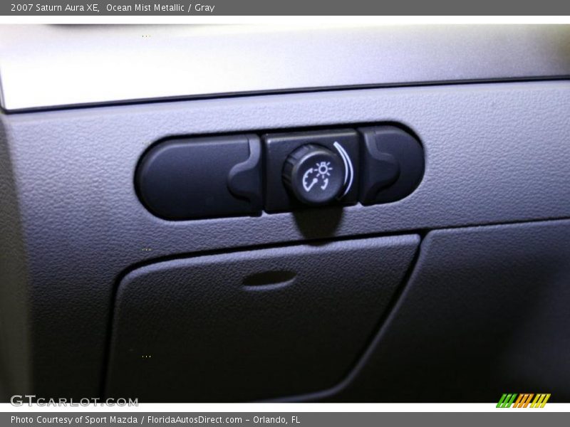 Ocean Mist Metallic / Gray 2007 Saturn Aura XE