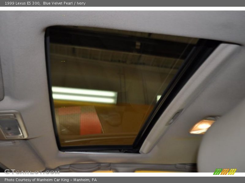 Blue Velvet Pearl / Ivory 1999 Lexus ES 300
