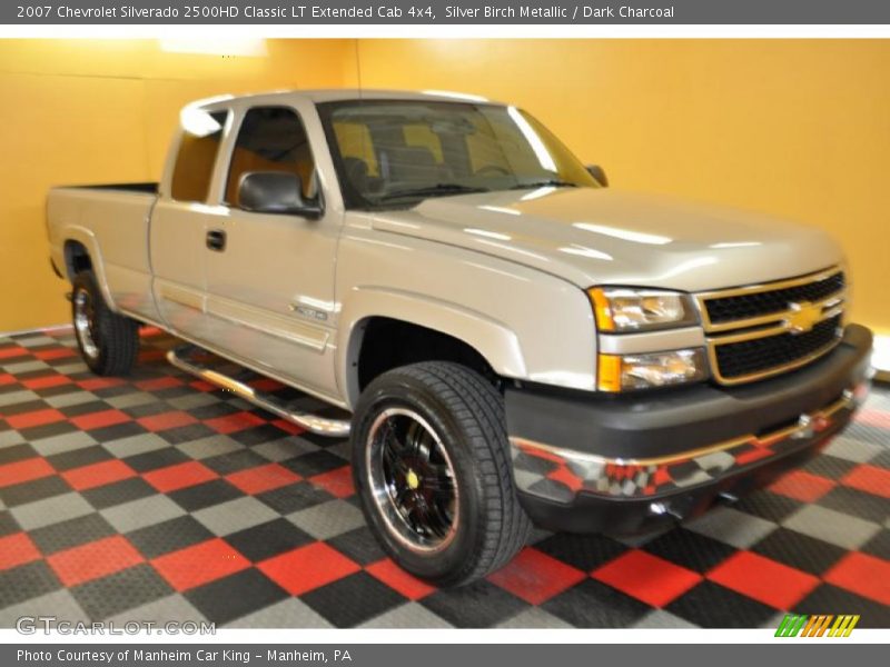 Silver Birch Metallic / Dark Charcoal 2007 Chevrolet Silverado 2500HD Classic LT Extended Cab 4x4