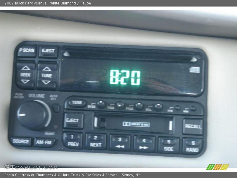 White Diamond / Taupe 2002 Buick Park Avenue