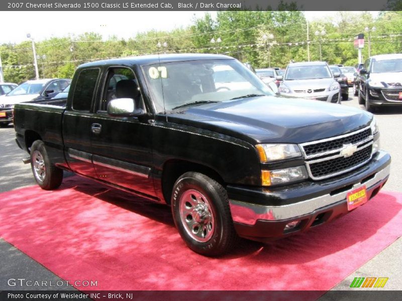 Black / Dark Charcoal 2007 Chevrolet Silverado 1500 Classic LS Extended Cab