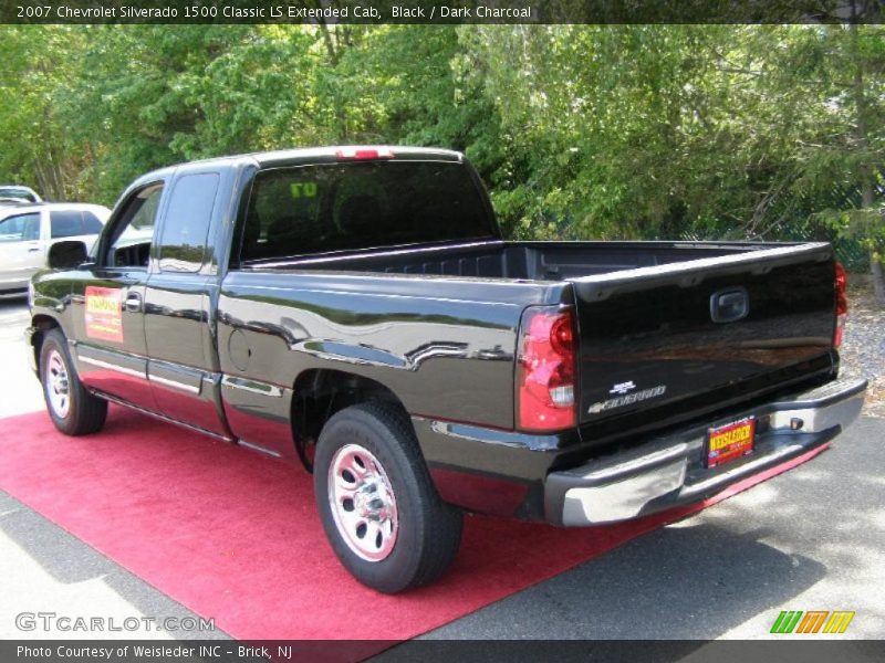 Black / Dark Charcoal 2007 Chevrolet Silverado 1500 Classic LS Extended Cab