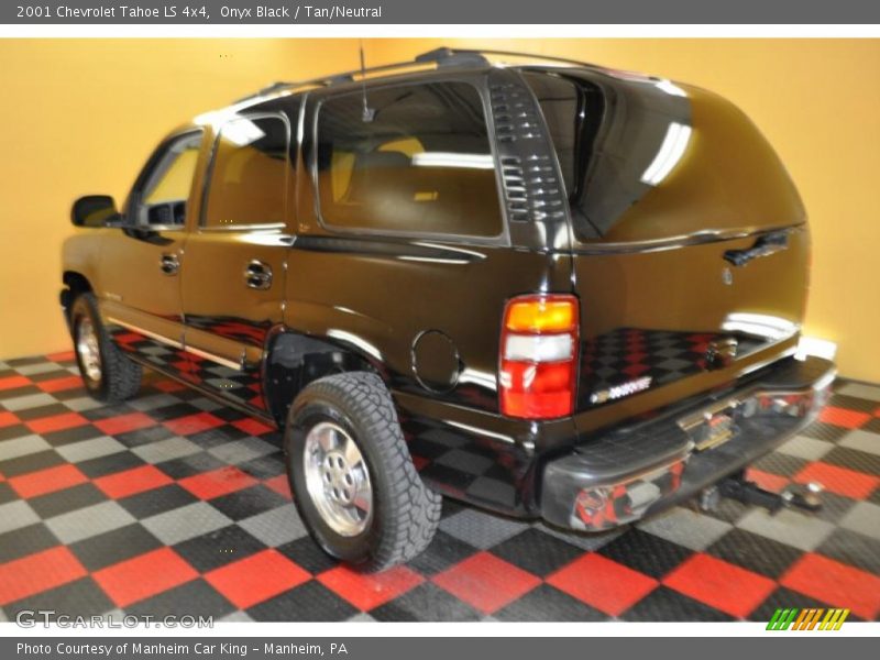 Onyx Black / Tan/Neutral 2001 Chevrolet Tahoe LS 4x4