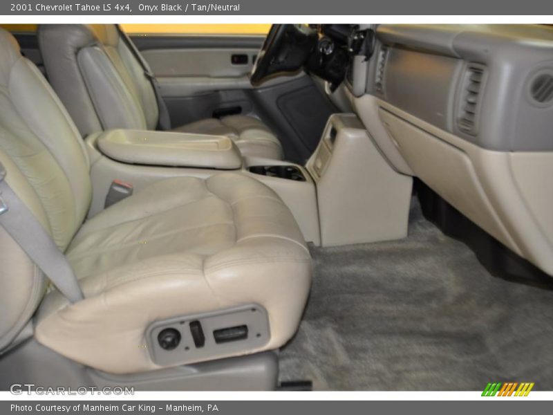Onyx Black / Tan/Neutral 2001 Chevrolet Tahoe LS 4x4