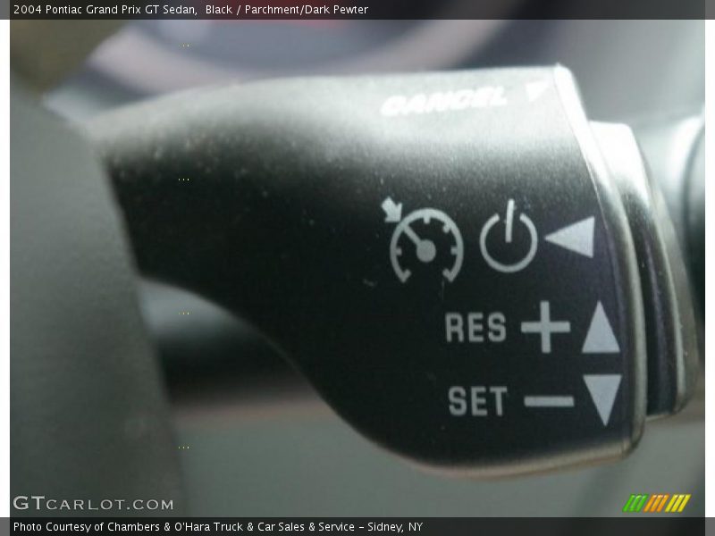 Black / Parchment/Dark Pewter 2004 Pontiac Grand Prix GT Sedan