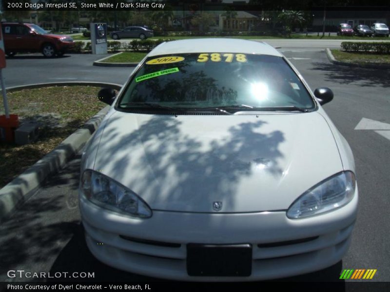 Stone White / Dark Slate Gray 2002 Dodge Intrepid SE