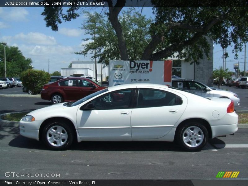 Stone White / Dark Slate Gray 2002 Dodge Intrepid SE