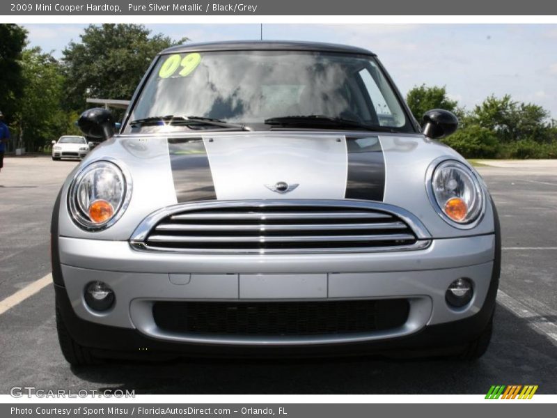 Pure Silver Metallic / Black/Grey 2009 Mini Cooper Hardtop
