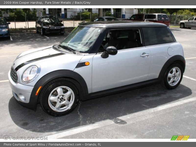Pure Silver Metallic / Black/Grey 2009 Mini Cooper Hardtop
