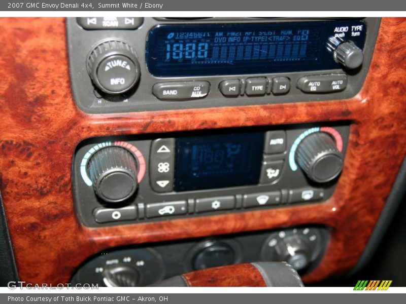 Summit White / Ebony 2007 GMC Envoy Denali 4x4