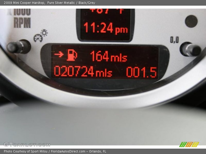 Pure Silver Metallic / Black/Grey 2009 Mini Cooper Hardtop