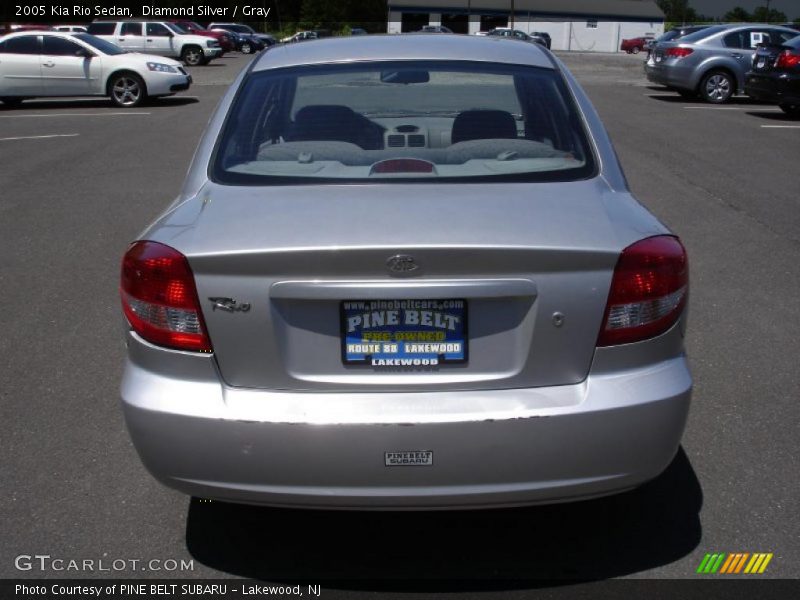 Diamond Silver / Gray 2005 Kia Rio Sedan