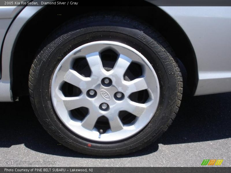 Diamond Silver / Gray 2005 Kia Rio Sedan