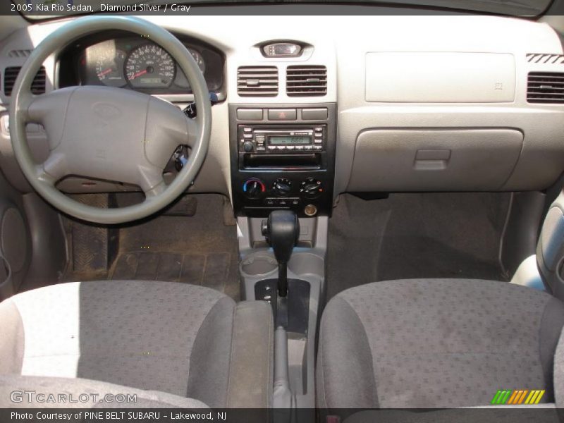 Diamond Silver / Gray 2005 Kia Rio Sedan