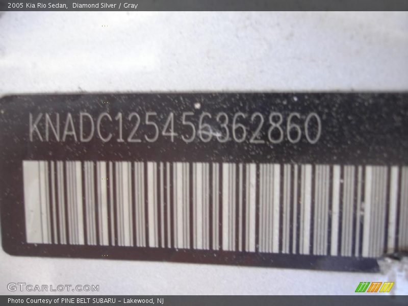 Diamond Silver / Gray 2005 Kia Rio Sedan