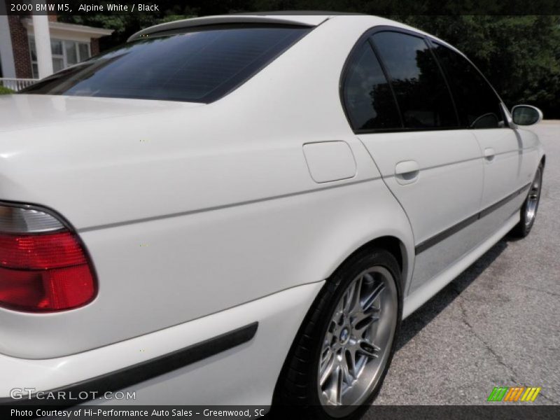 Alpine White / Black 2000 BMW M5