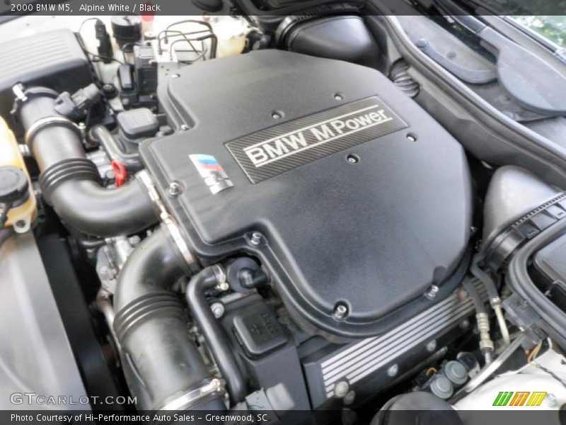 Alpine White / Black 2000 BMW M5