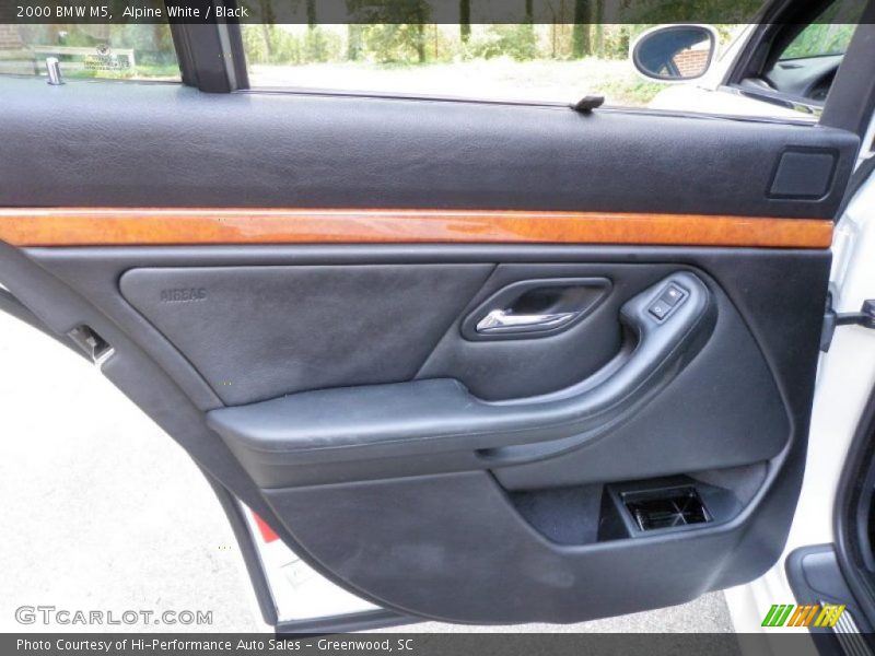 Alpine White / Black 2000 BMW M5