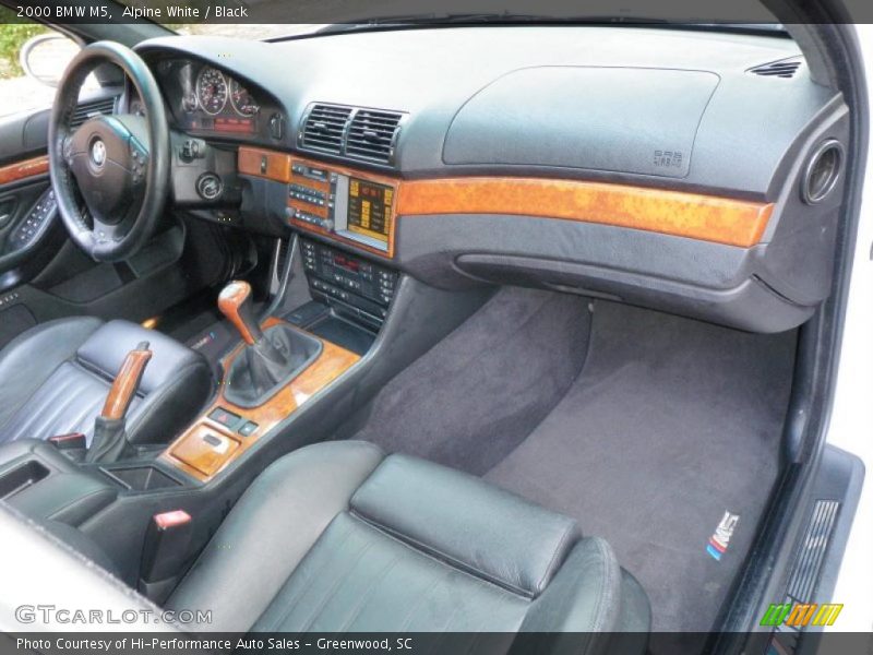 Alpine White / Black 2000 BMW M5
