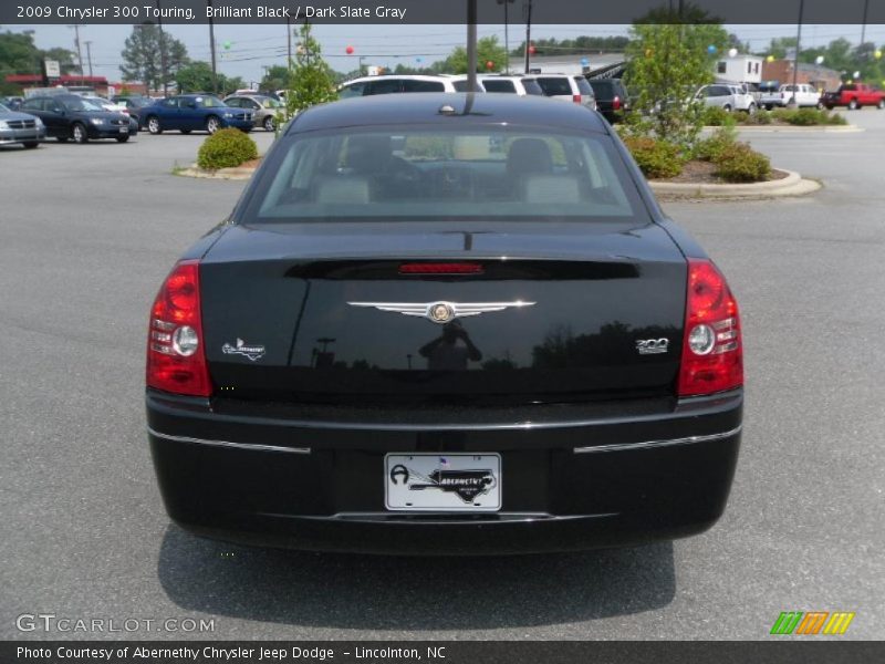 Brilliant Black / Dark Slate Gray 2009 Chrysler 300 Touring