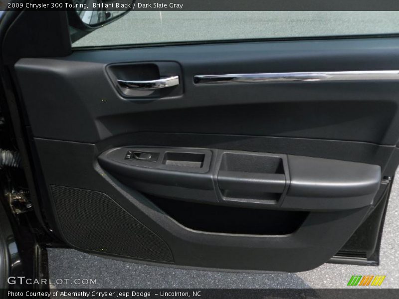 Brilliant Black / Dark Slate Gray 2009 Chrysler 300 Touring