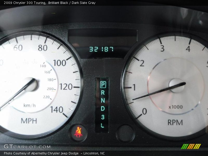 Brilliant Black / Dark Slate Gray 2009 Chrysler 300 Touring