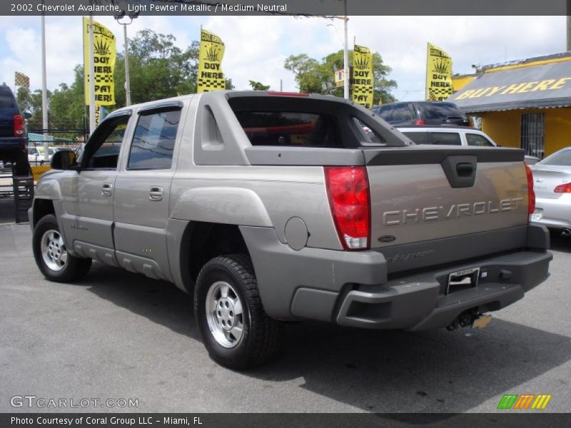 Light Pewter Metallic / Medium Neutral 2002 Chevrolet Avalanche