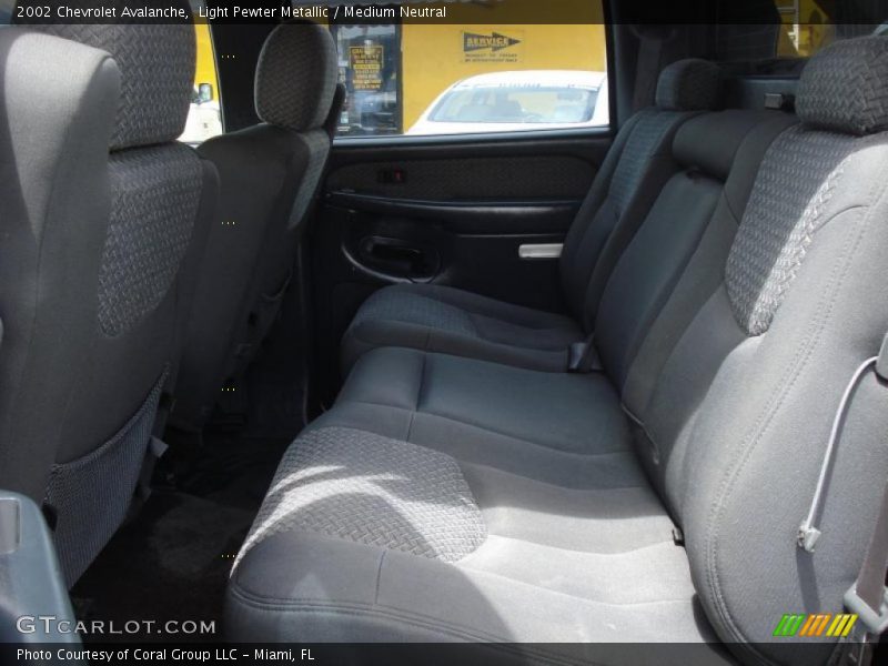 Light Pewter Metallic / Medium Neutral 2002 Chevrolet Avalanche