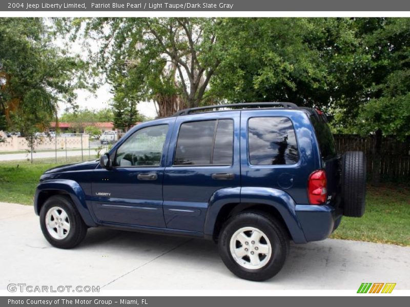 Patriot Blue Pearl / Light Taupe/Dark Slate Gray 2004 Jeep Liberty Limited
