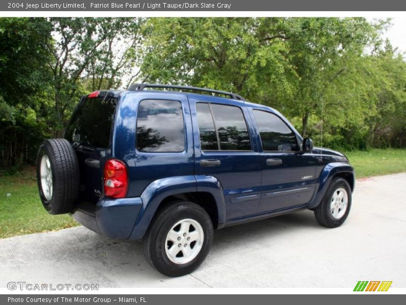 Patriot Blue Pearl / Light Taupe/Dark Slate Gray 2004 Jeep Liberty Limited