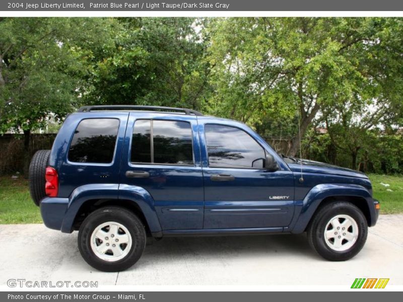 Patriot Blue Pearl / Light Taupe/Dark Slate Gray 2004 Jeep Liberty Limited