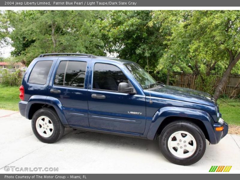 Patriot Blue Pearl / Light Taupe/Dark Slate Gray 2004 Jeep Liberty Limited
