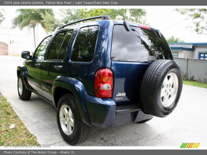 Patriot Blue Pearl / Light Taupe/Dark Slate Gray 2004 Jeep Liberty Limited