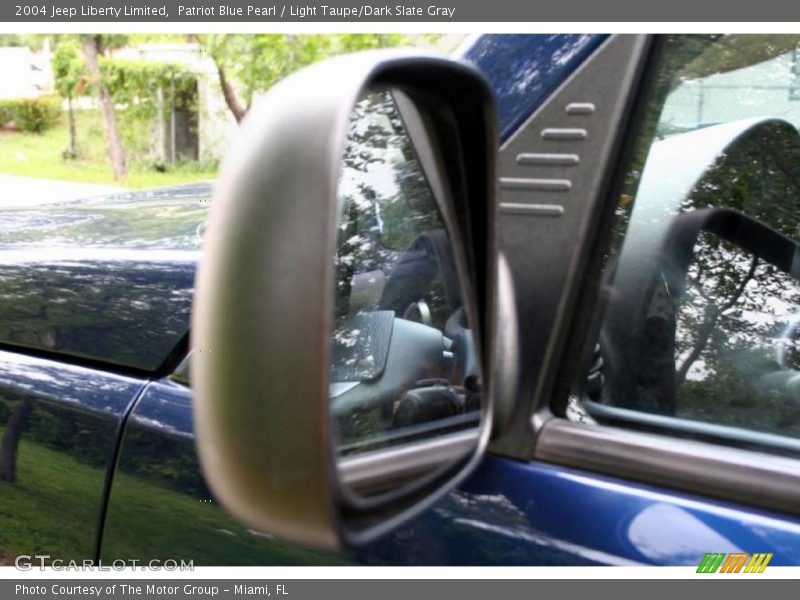 Patriot Blue Pearl / Light Taupe/Dark Slate Gray 2004 Jeep Liberty Limited