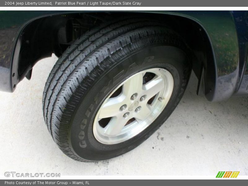 Patriot Blue Pearl / Light Taupe/Dark Slate Gray 2004 Jeep Liberty Limited