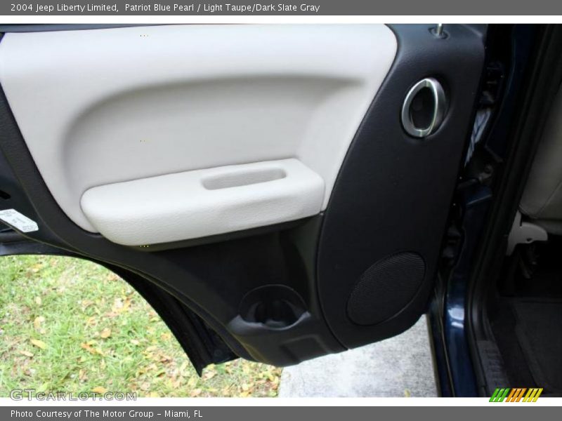 Patriot Blue Pearl / Light Taupe/Dark Slate Gray 2004 Jeep Liberty Limited
