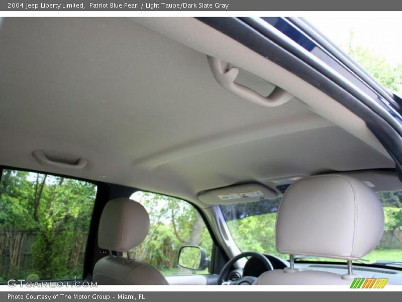 Patriot Blue Pearl / Light Taupe/Dark Slate Gray 2004 Jeep Liberty Limited