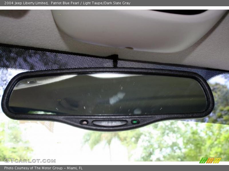 Patriot Blue Pearl / Light Taupe/Dark Slate Gray 2004 Jeep Liberty Limited