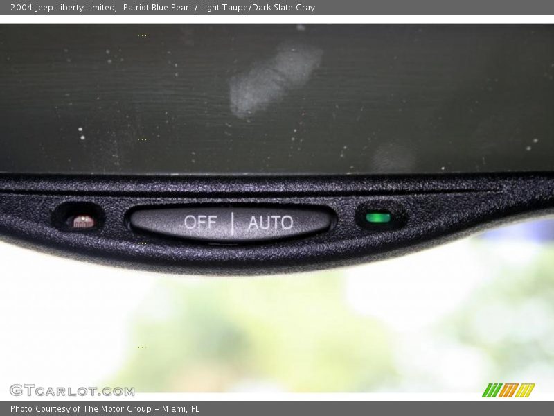 Patriot Blue Pearl / Light Taupe/Dark Slate Gray 2004 Jeep Liberty Limited