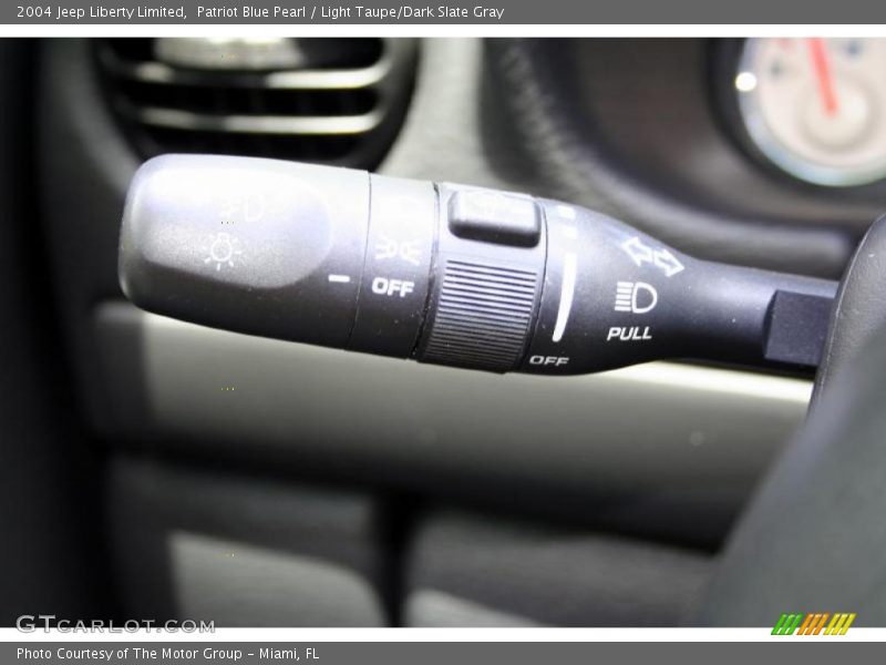Patriot Blue Pearl / Light Taupe/Dark Slate Gray 2004 Jeep Liberty Limited