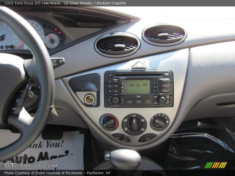 CD Silver Metallic / Medium Graphite 2003 Ford Focus ZX5 Hatchback