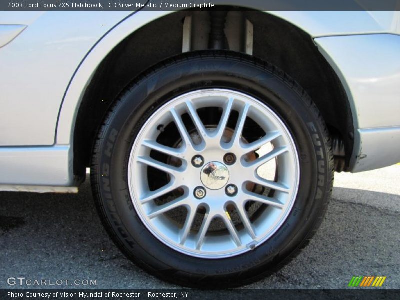 CD Silver Metallic / Medium Graphite 2003 Ford Focus ZX5 Hatchback
