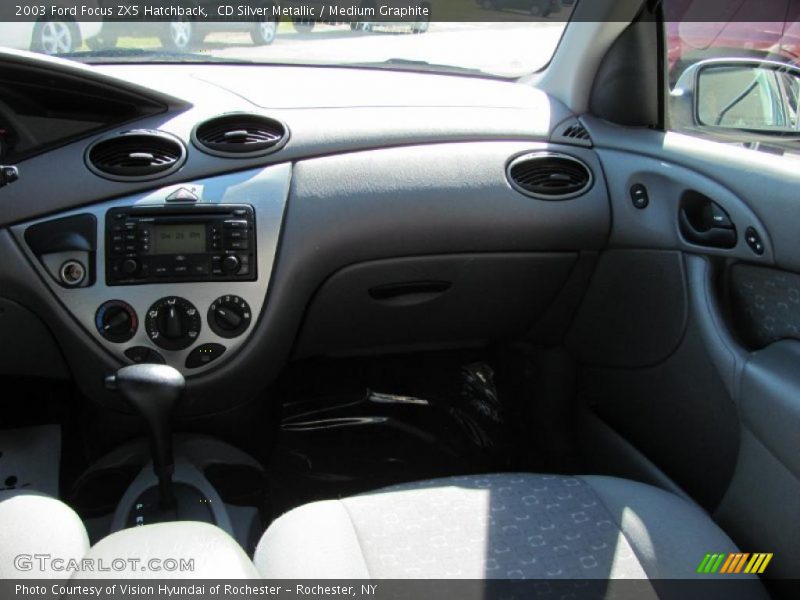 CD Silver Metallic / Medium Graphite 2003 Ford Focus ZX5 Hatchback
