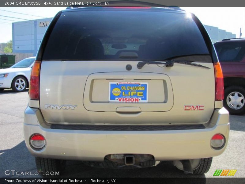 Sand Beige Metallic / Light Tan 2004 GMC Envoy SLT 4x4