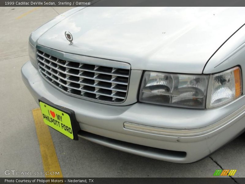 Sterling / Oatmeal 1999 Cadillac DeVille Sedan