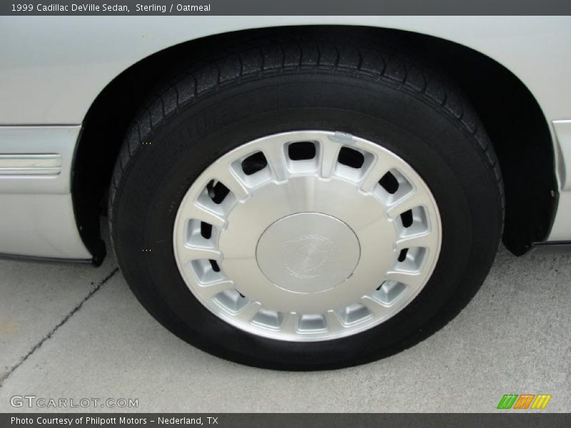 Sterling / Oatmeal 1999 Cadillac DeVille Sedan