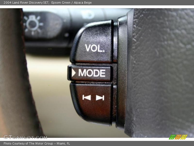 Epsom Green / Alpaca Beige 2004 Land Rover Discovery SE7