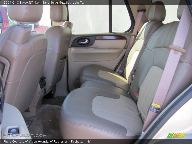 Sand Beige Metallic / Light Tan 2004 GMC Envoy SLT 4x4